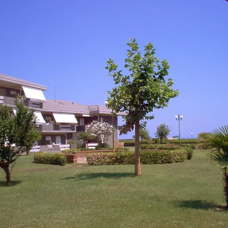 Marine- Palme- Ismare-2 By Interhome Apartment Silvi Marina